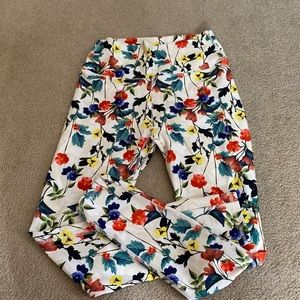 Fabletics floral print athletic wear in a size small.